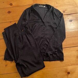 Black and white polka dots pyjama set